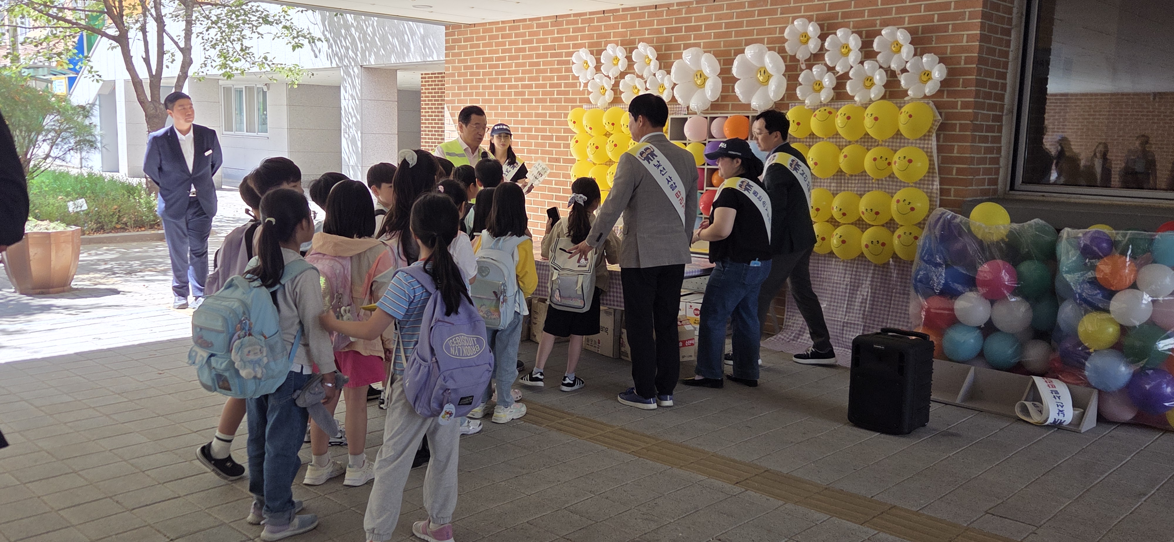 보도자료(청아초등학교, 학교와 지역사회가 함께하는 학교폭력 예방 캠페인 실시)_003 사진